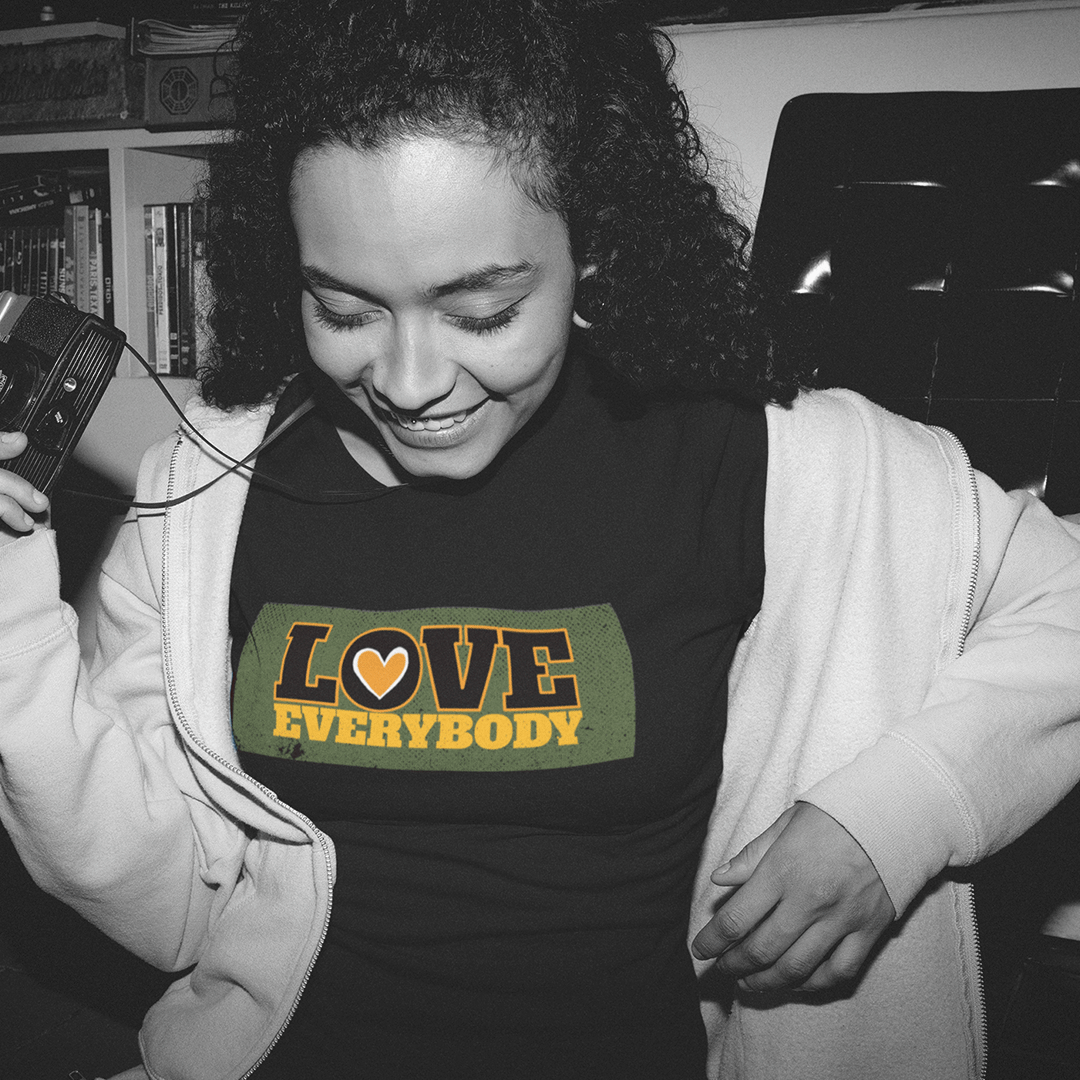 LOVE EVERYBODY Women's T-Shirt - Beats 4 Hope