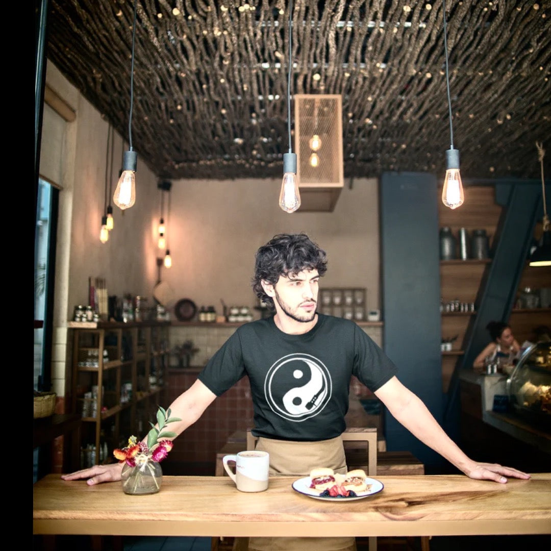 YIN YANG - Unisex T-Shirt - Beats 4 Hope